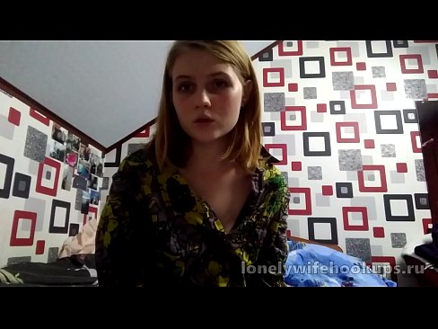 ❤️ Nwa akwụkwọ na-acha odo odo si Rọshịa na-enwe mmasị na nnukwu dicks. ❤️ na anyị%ig.123sex.ru